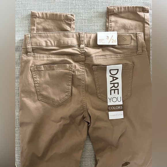 Tan Jeans NWT - Picture 2 of 6